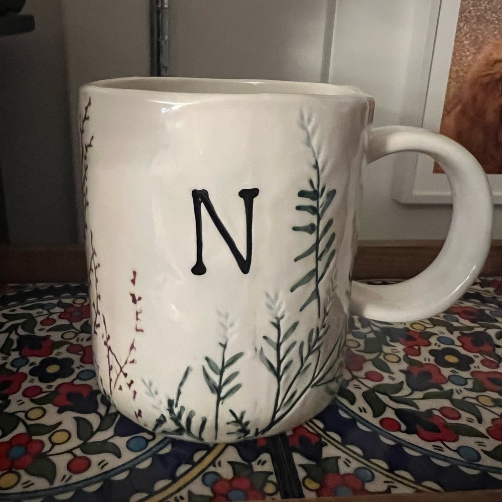 Anthropologie coffee tea cup mug monogram N alphabet letter botanical